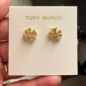 Tory Burch Gold and metal style